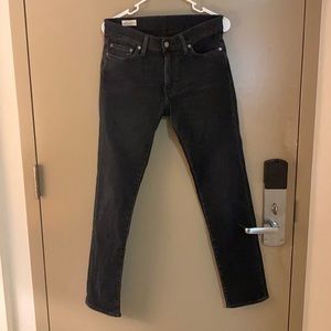Levis Premium Slim Fit Jeans